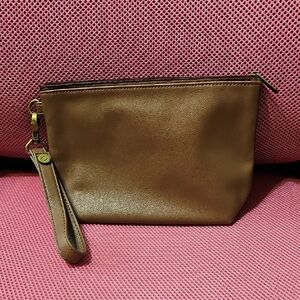 Thirty-one Zippered Clutch Bag With Wristlet Strap